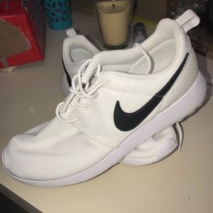White Nike Roshes